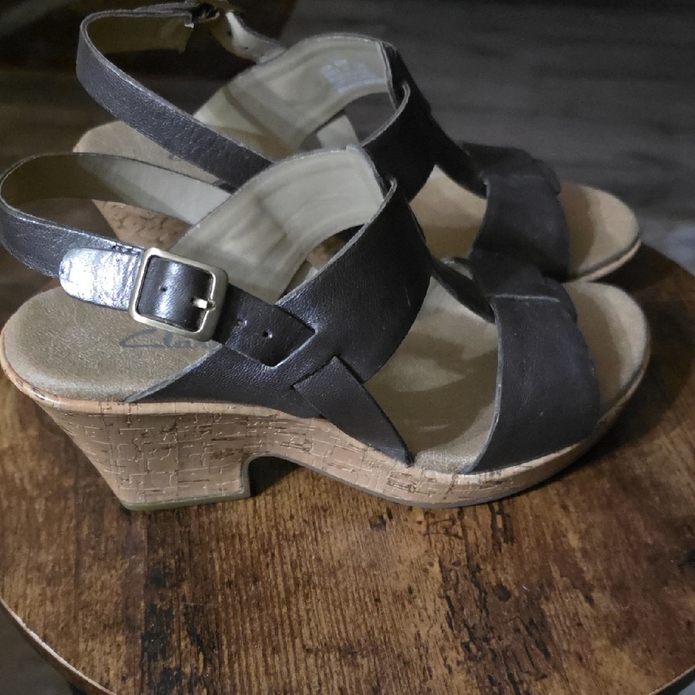 Clarks Women's Strappy Wedge Heel Bronze Color Leather Sandals